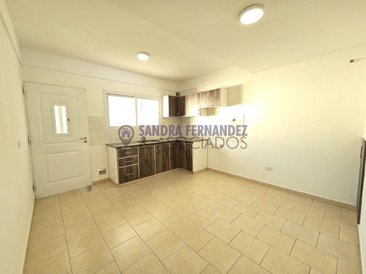 Neuquen. Alquiler. Duplex 2 dormitorios Barrio Huilliches