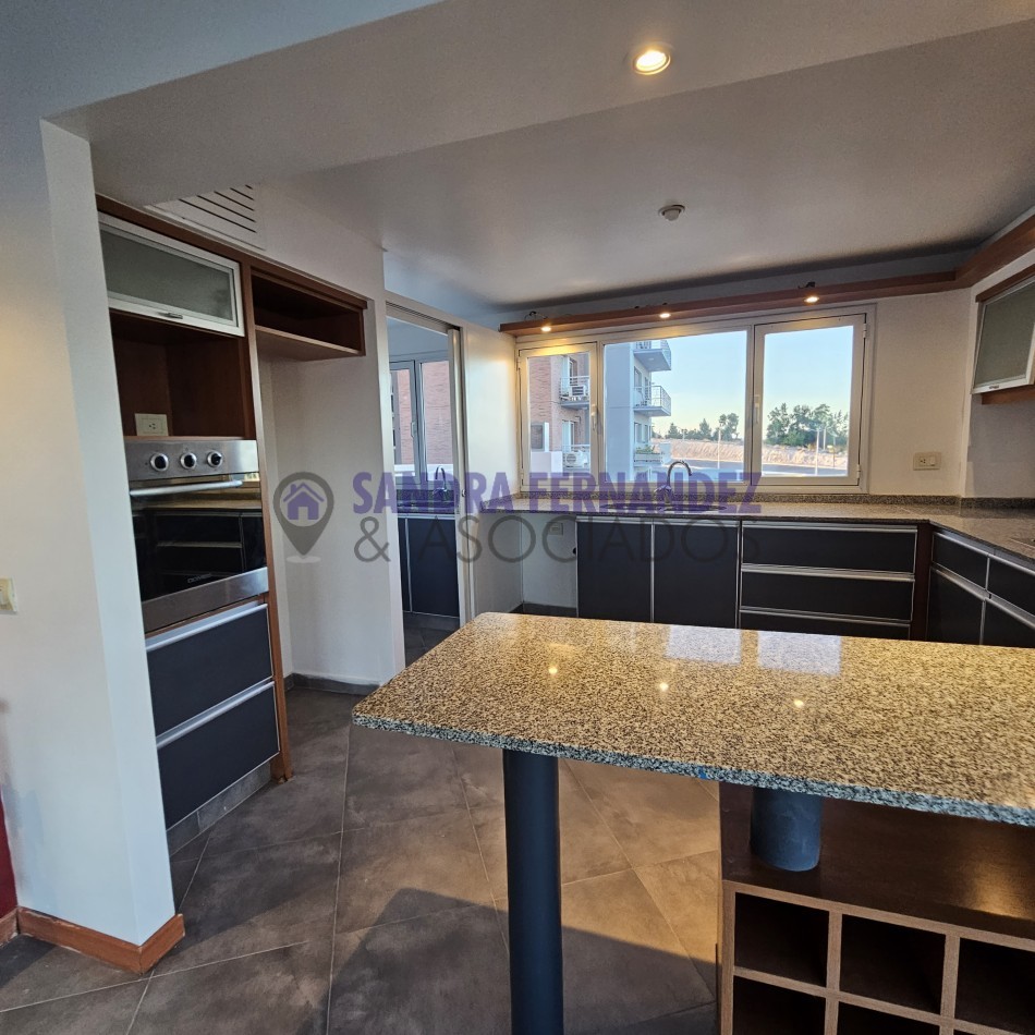 Neuquen Alquiler Semipiso Departamento 2 dormitorios (suite) Cochera Baulera