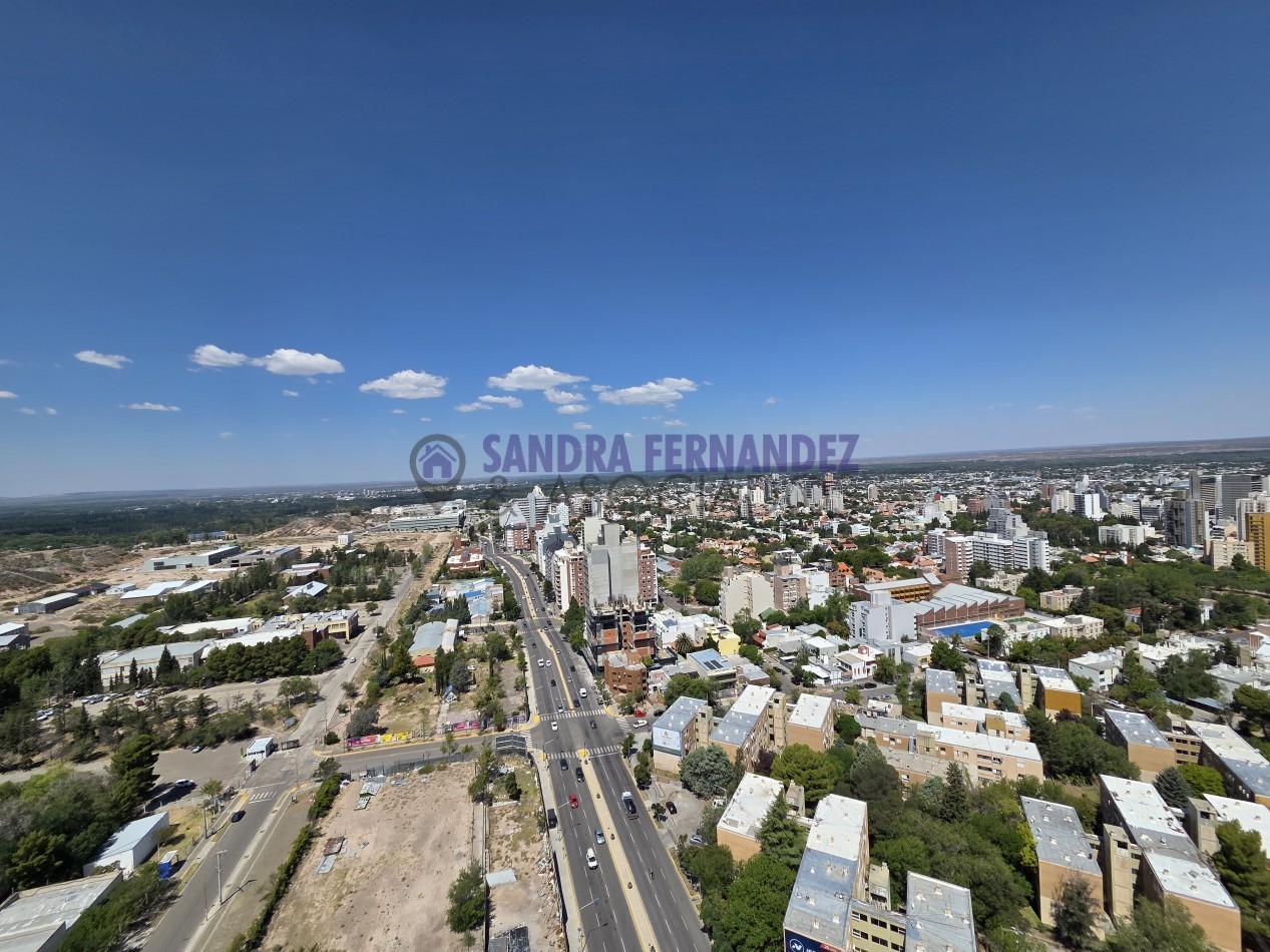 Neuquen. Alquiler NIVEL GERENCIAL Departamento  Semipiso 3 dorm