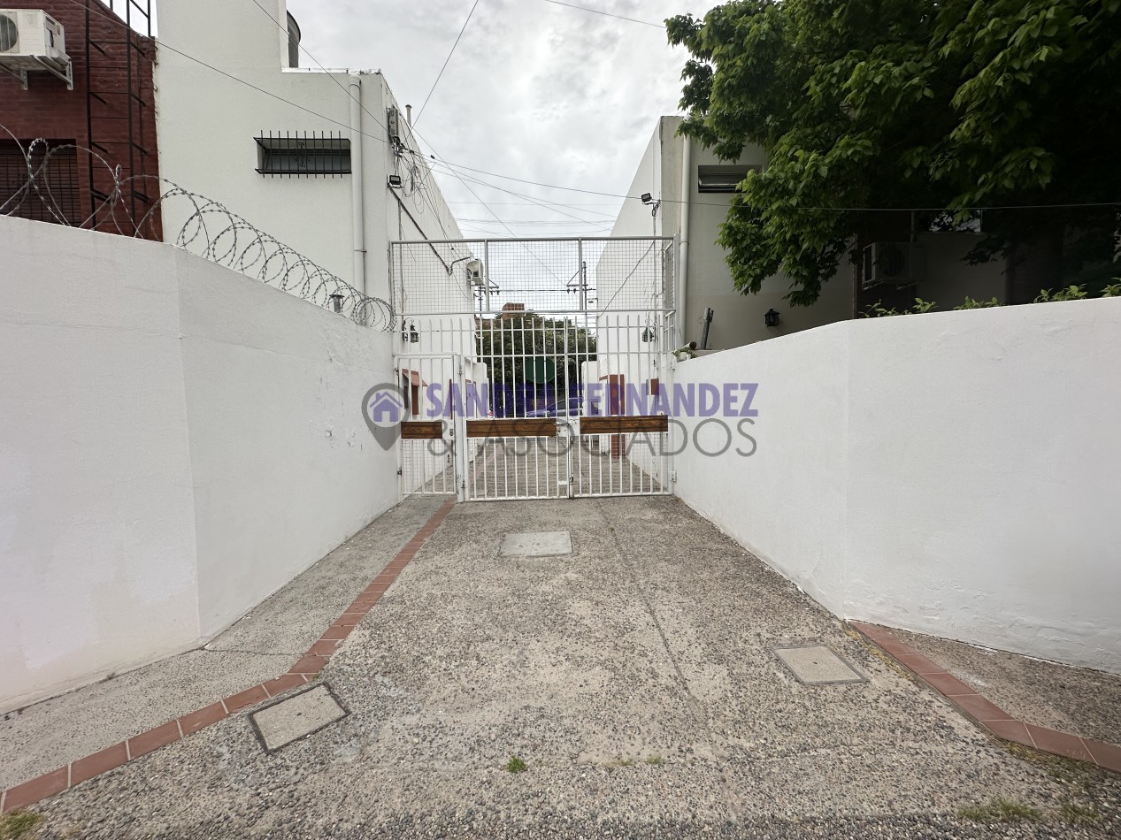 Neuquen Alquiler Loft 1 dormitorio con entrada para vehiculo