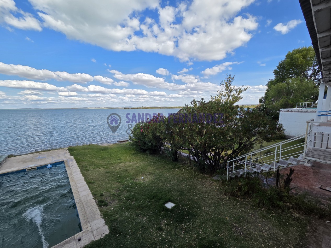Rio Negro Cinco Saltos Lago Pellegrini Casa 2 dormitorios amoblada con vista al Lago