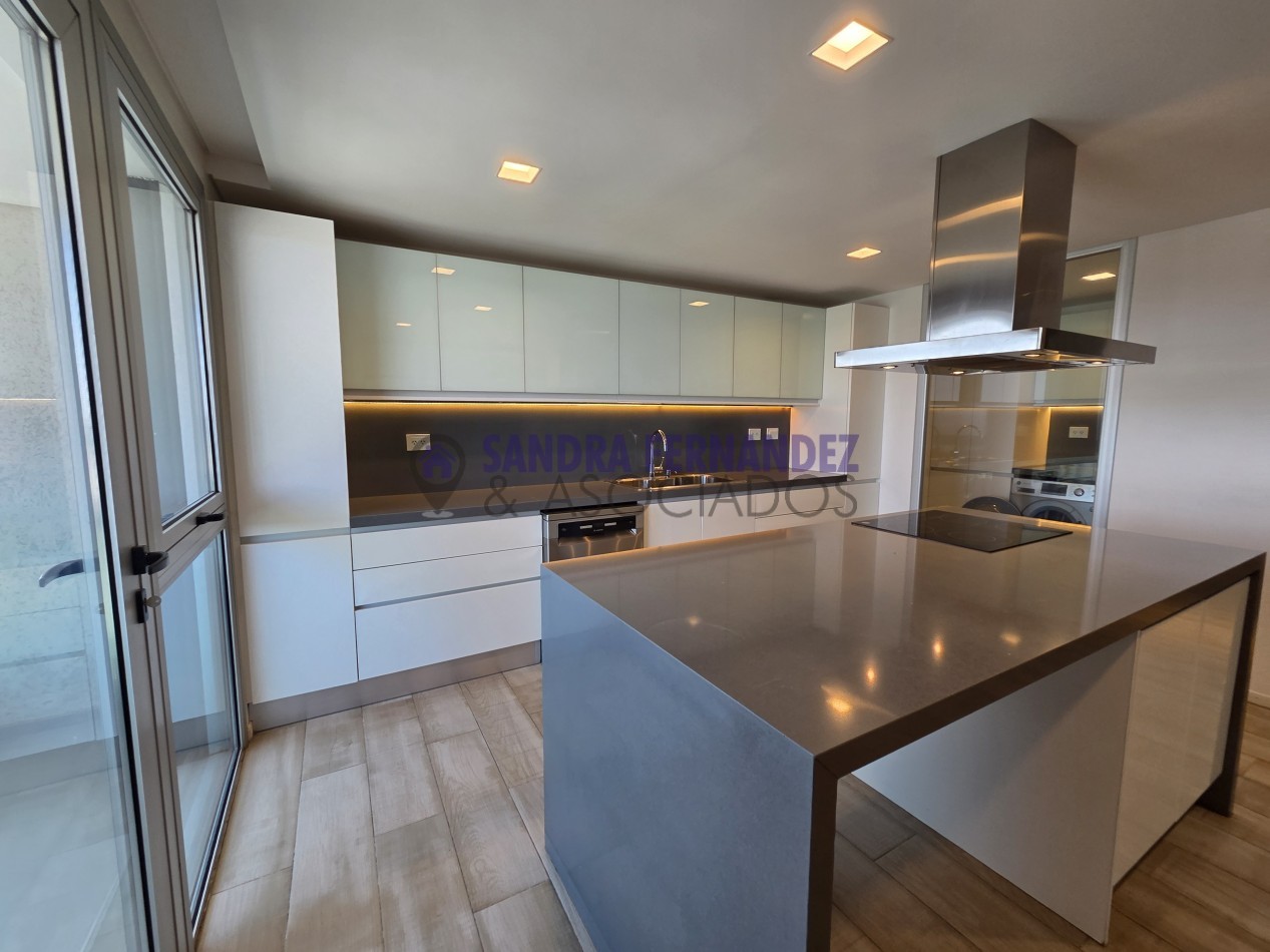 Neuquen. Alquiler NIVEL GERENCIAL Departamento  Semipiso 3 dorm