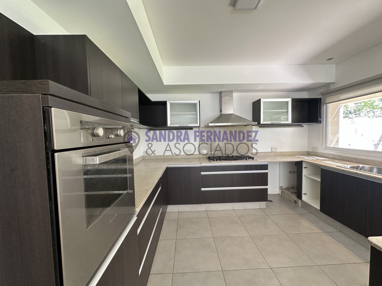 Rio Negro Cipolletti Casa 4 dormitorios Barrio Manzanar 7