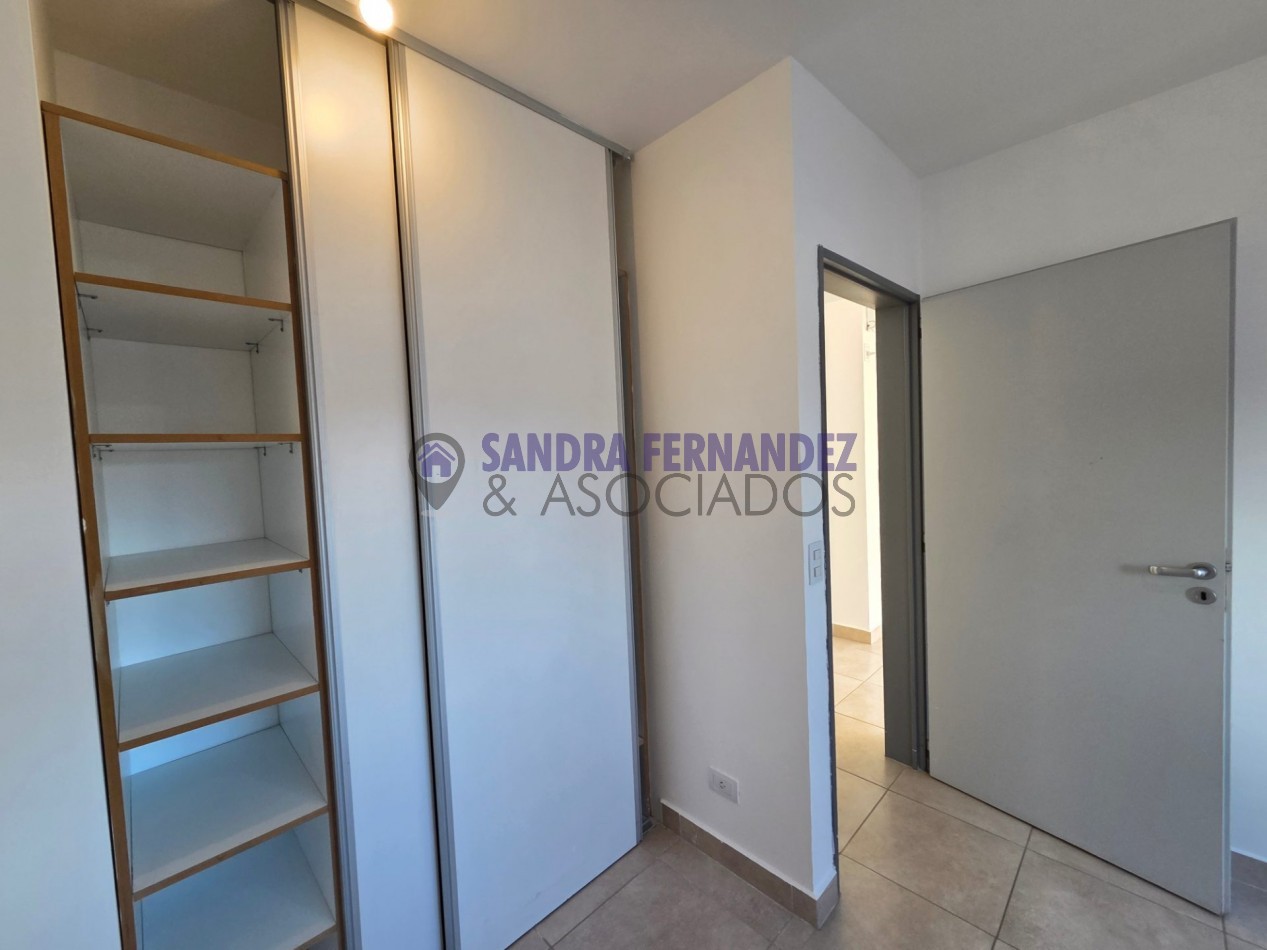 Neuquen Alquiler Departamento 1 dormitorio Cochera cubierta Zona Traumatologia del Comahue