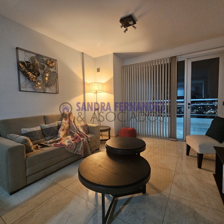 Neuquen. Venta. 1 dormitorio con cochera. Zona Policlinico de Neuquen