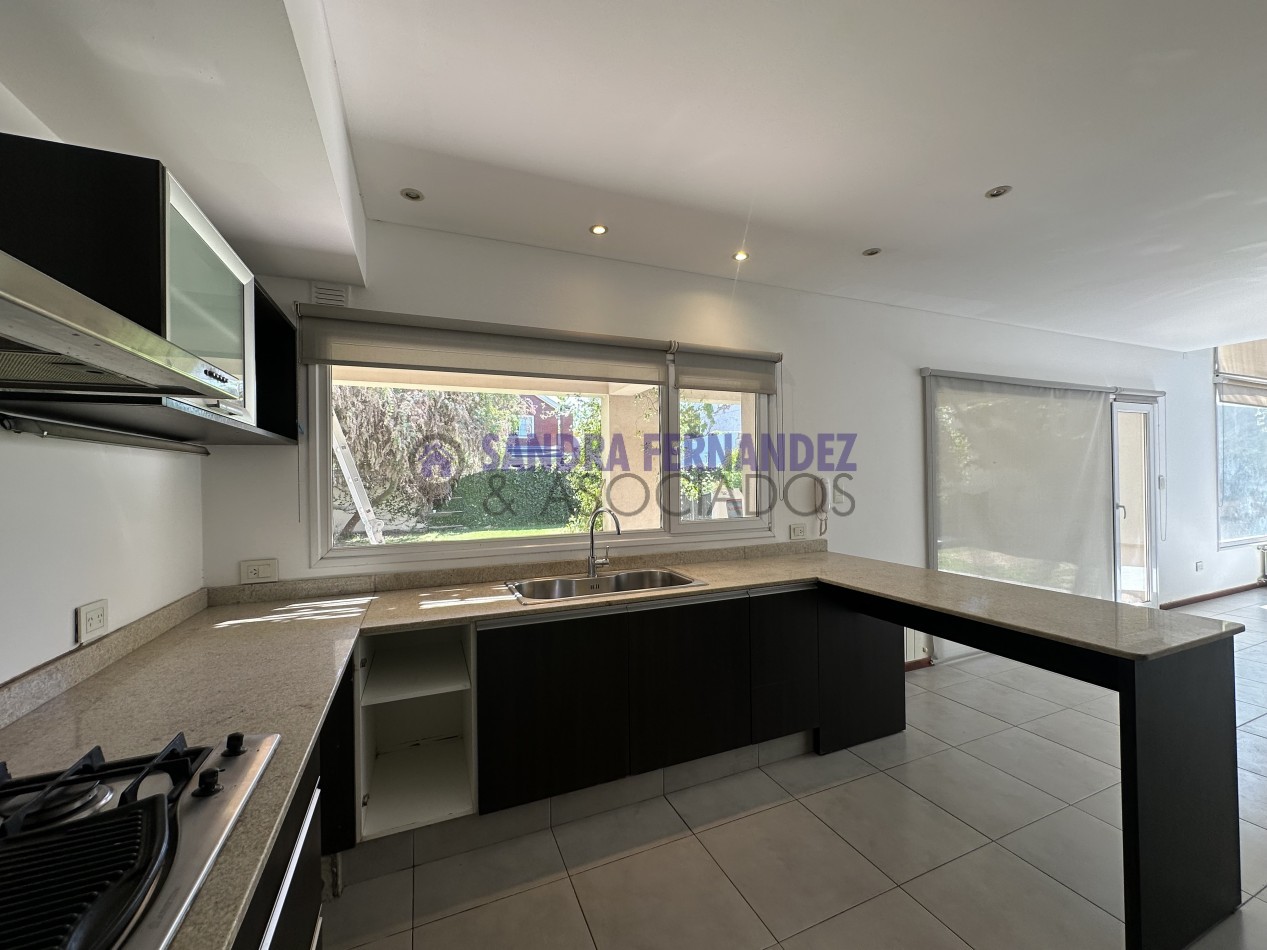 Rio Negro Cipolletti Casa 4 dormitorios Barrio Manzanar 7