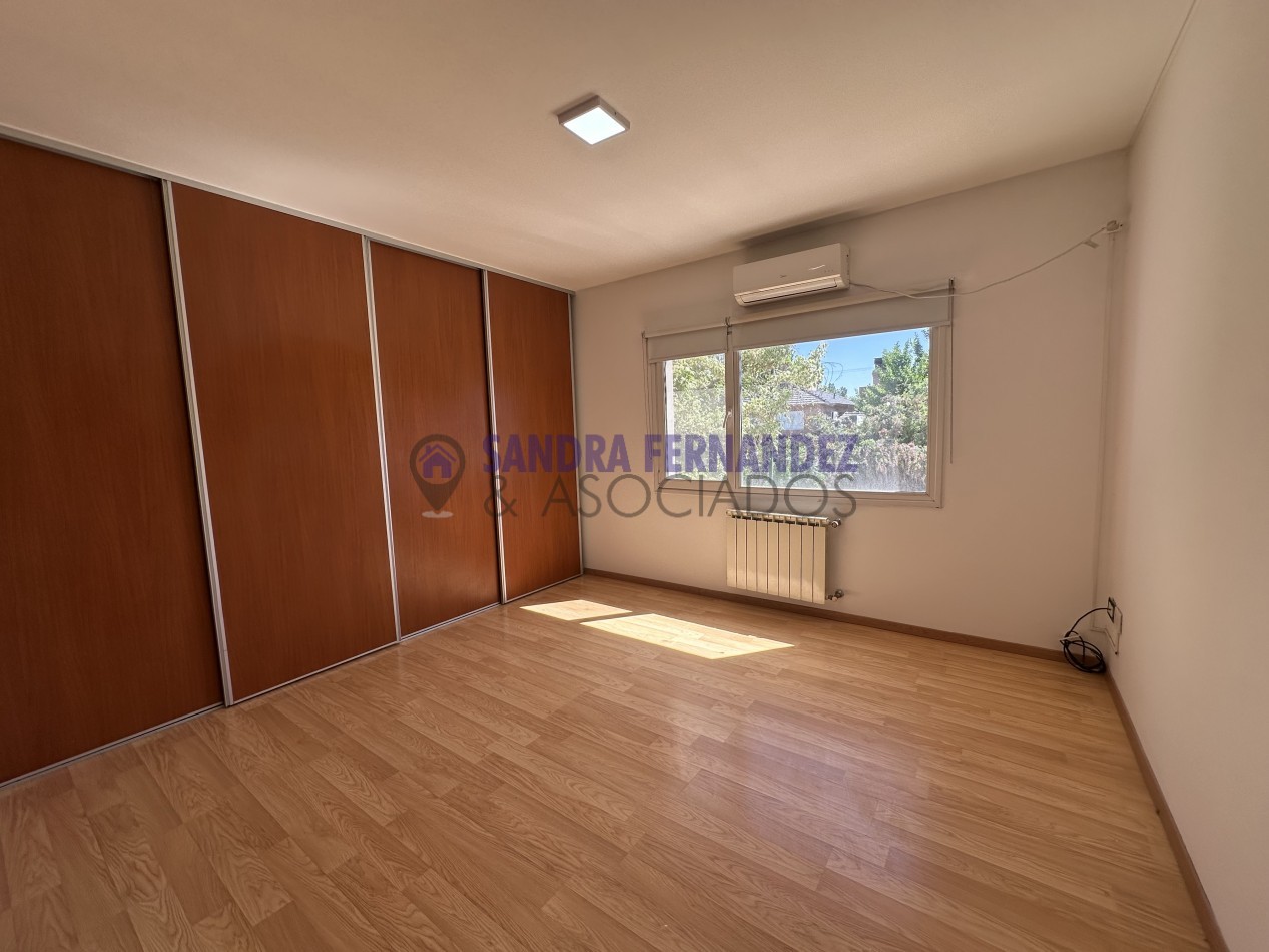 Rio Negro Cipolletti Casa 4 dormitorios Barrio Manzanar 7