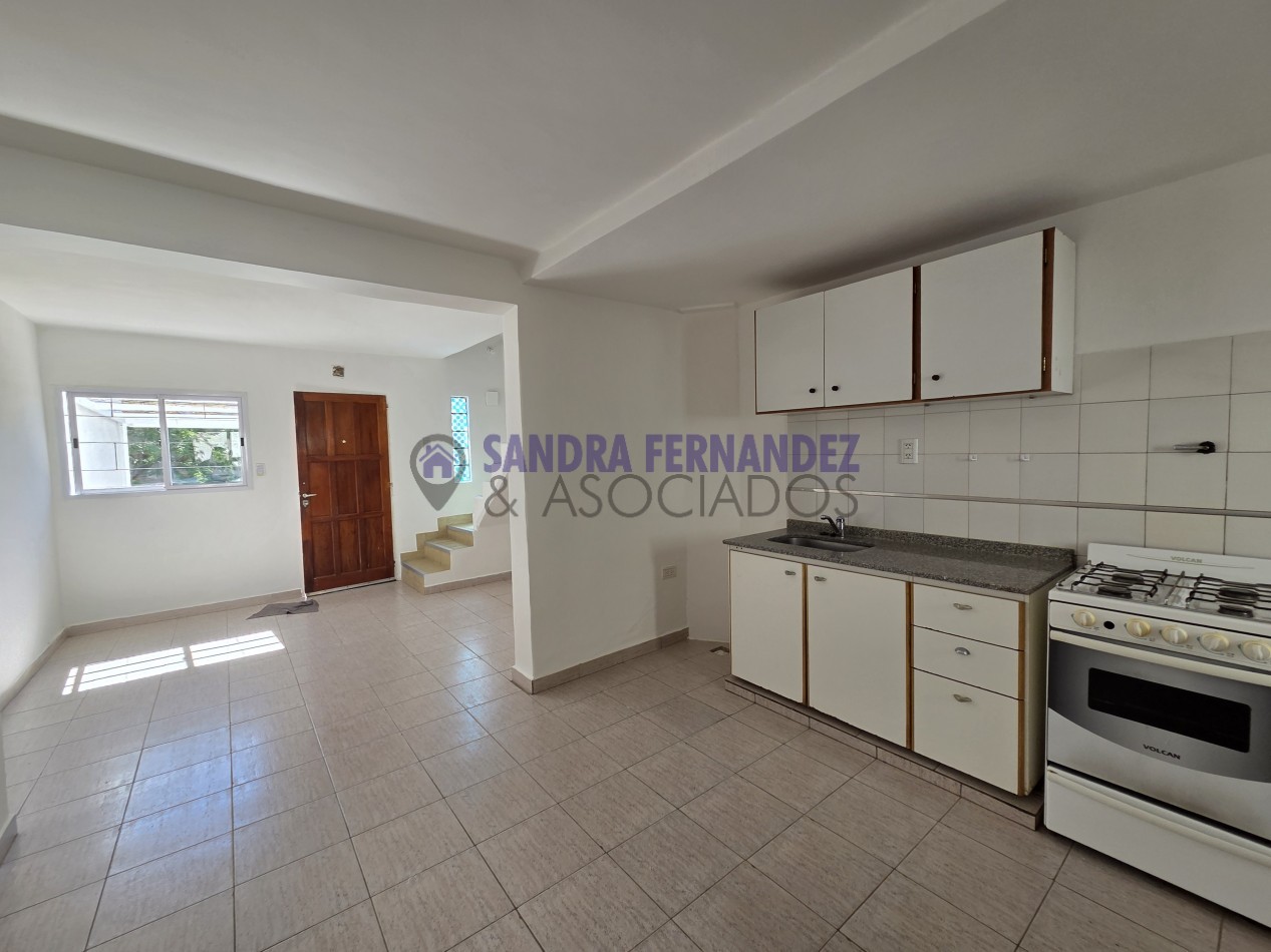 Neuquen Alquiler Duplex 2 dormitorios B° 14 de Octubre