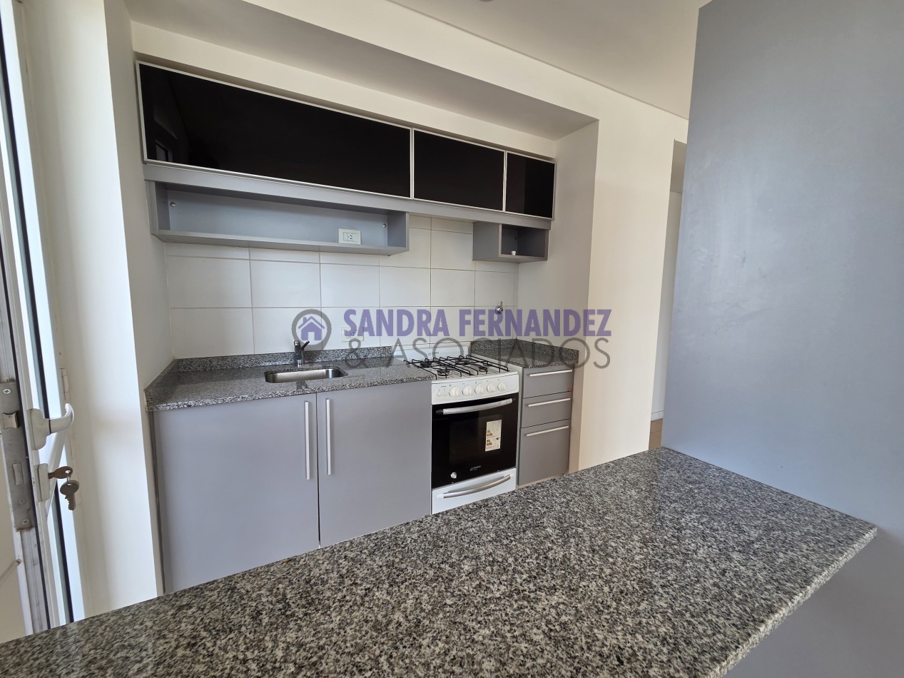 Rio Negro Alquiler Departamento 1 dormitorio con cochera Complejo Jardines de Esmeralda