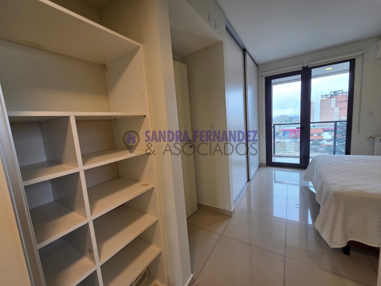 Neuquen Alquiler Departamento Nivel Gerencial amoblado equipado 2 dormitorios (suite). Cochera