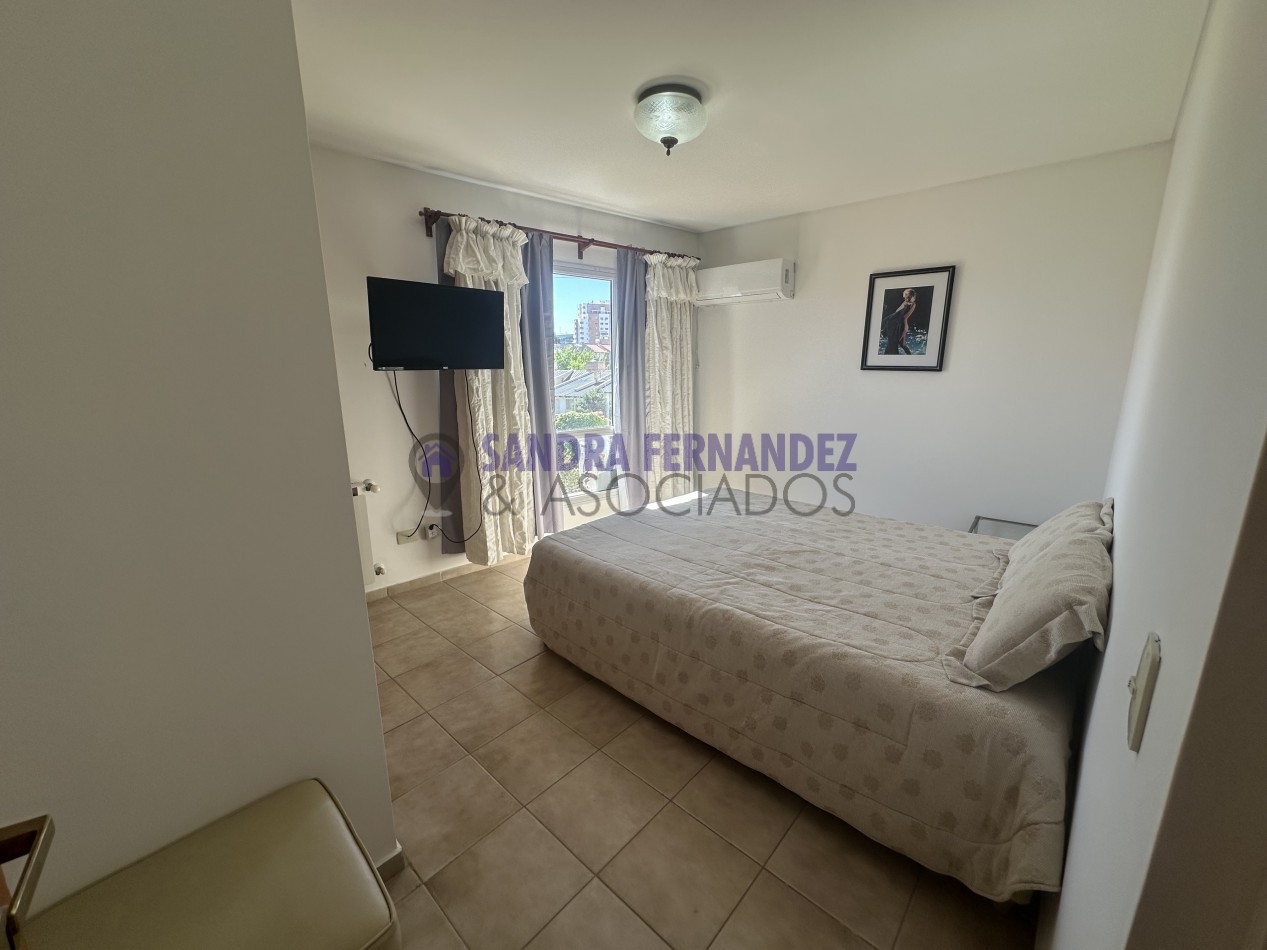 Neuquen. Alquiler. Departamento 2 dormitorios amoblado. Cochera. Barrio Santa Genoveva