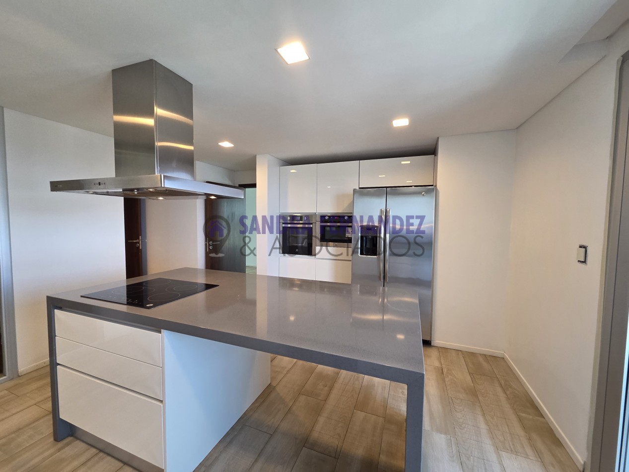 Neuquen. Alquiler NIVEL GERENCIAL Departamento  Semipiso 3 dorm