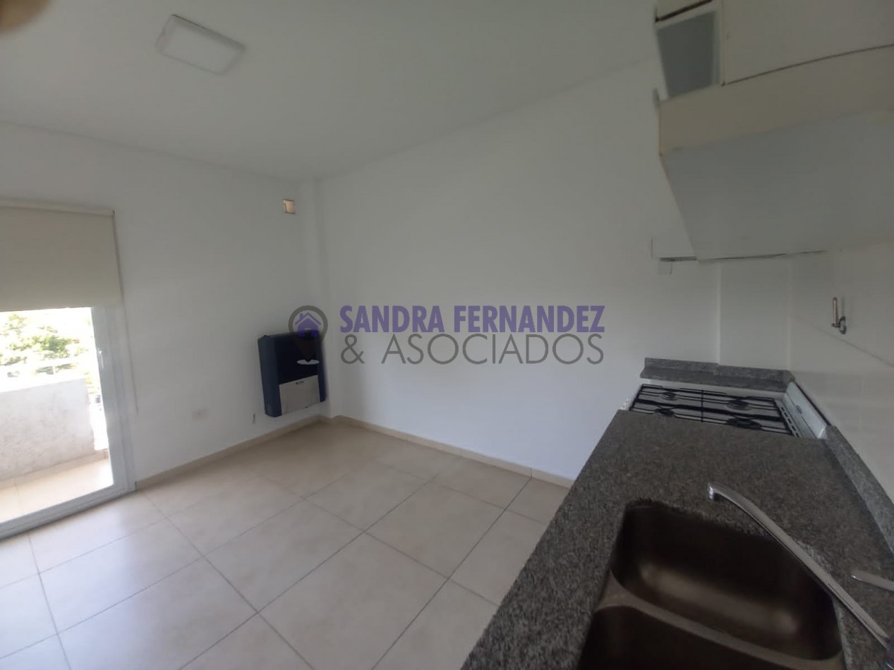 Rio Negro Cipolletti Alquiler Departamento 1 dormitorio Cochera