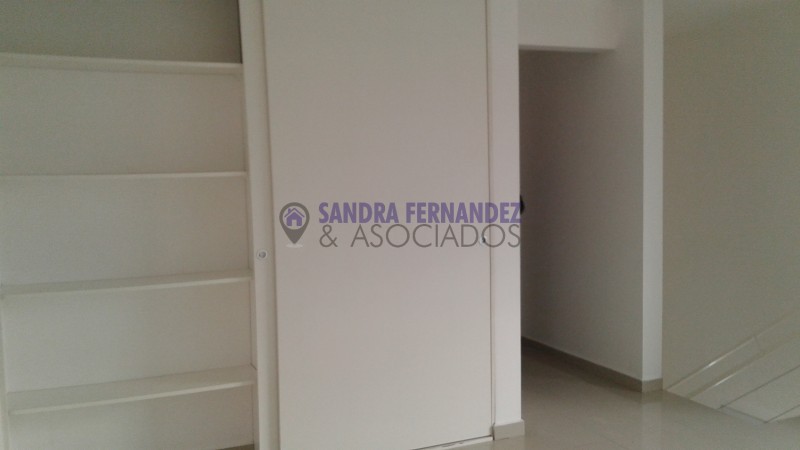 Neuquen, Alquiler, Semipiso 2 dormitorios en suite, Barrio Santa Genoveva