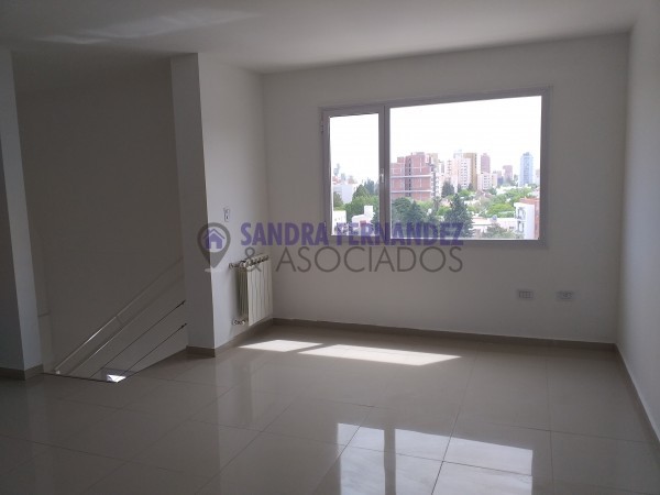 Neuquen, Alquiler, Semipiso 2 dormitorios en suite, Barrio Santa Genoveva