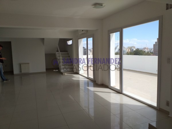 Neuquen, Alquiler, Semipiso 2 dormitorios en suite, Barrio Santa Genoveva