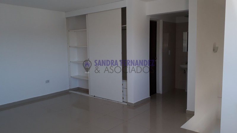 Neuquen, Alquiler, Semipiso 2 dormitorios en suite, Barrio Santa Genoveva