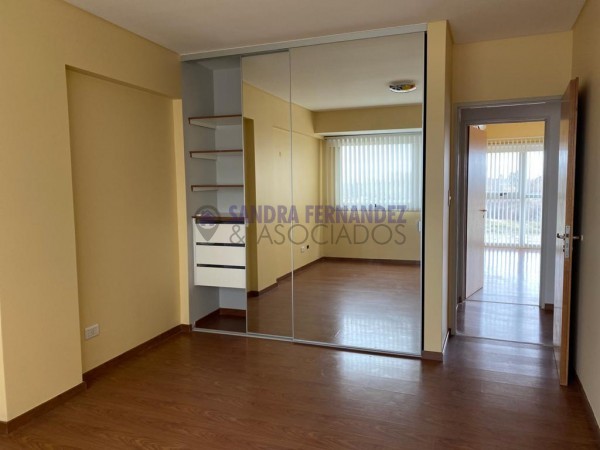 Neuquen Venta Departamento Semi piso. Paseo de la Costa. Ribera Urbana. Penthouse 3 dormitorios suite 2 cocheras