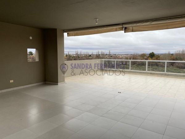 Neuquen Venta Departamento Semi piso. Paseo de la Costa. Ribera Urbana. Penthouse 3 dormitorios suite 2 cocheras