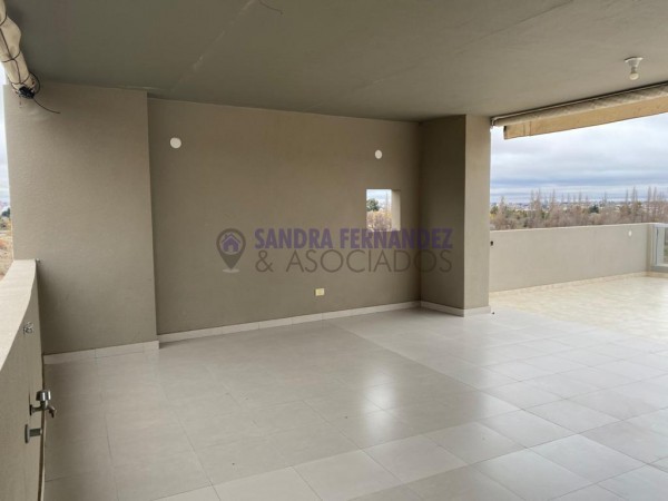 Neuquen Venta Departamento Semi piso. Paseo de la Costa. Ribera Urbana. Penthouse 3 dormitorios suite 2 cocheras