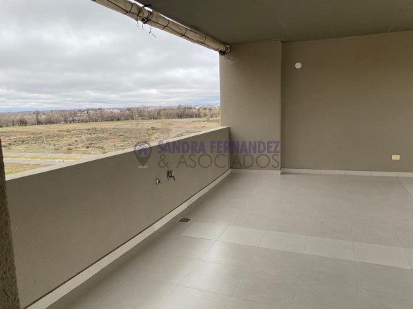 Neuquen Venta Departamento Semi piso. Paseo de la Costa. Ribera Urbana. Penthouse 3 dormitorios suite 2 cocheras