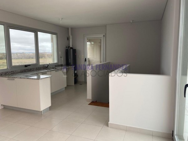 Neuquen Venta Departamento Semi piso. Paseo de la Costa. Ribera Urbana. Penthouse 3 dormitorios suite 2 cocheras