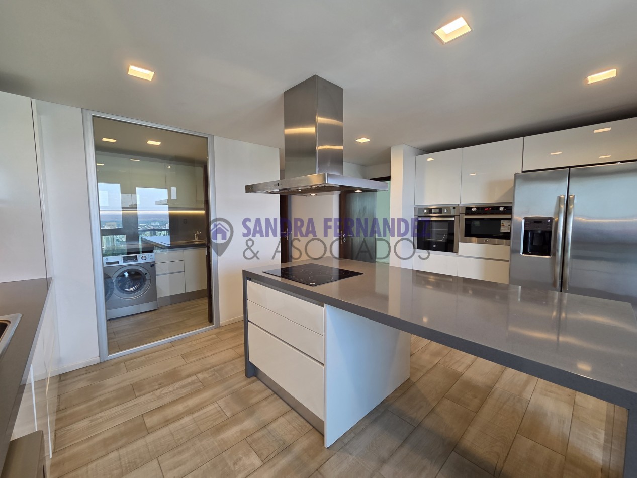 Neuquen. Alquiler NIVEL GERENCIAL Departamento  Semipiso 3 dorm