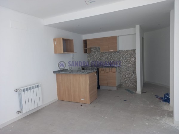 Neuquen, Alquiler. 1 dormitorio en Suite. A ESTRENAR Edifico Plaza Club