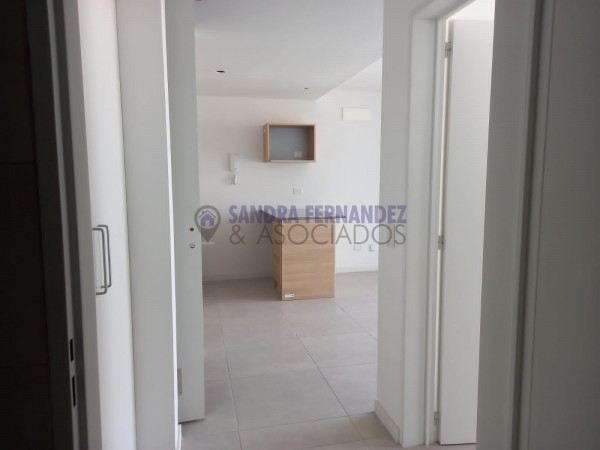 Neuquen, Alquiler. 1 dormitorio en Suite. A ESTRENAR Edifico Plaza Club