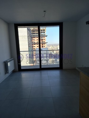 Neuquen, Alquiler. 1 dormitorio.  Edifico Plaza Club