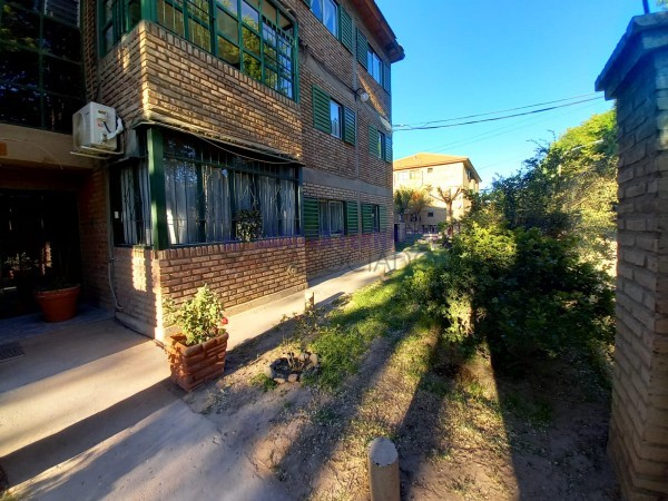 Neuquen. Venta Departamento en Complejo en  Planta Baja