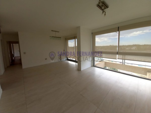 RIO NEGRO, CIPOLLETTI, VENTA. DEPARTAMENTO SEMIPISO TOTALMENTE REMODELADO 3 DORMITORIOS. COMPLEJO ATLAS DEL PARQUE