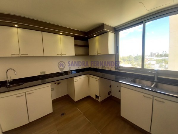 RIO NEGRO, CIPOLLETTI, VENTA. DEPARTAMENTO SEMIPISO TOTALMENTE REMODELADO 3 DORMITORIOS. COMPLEJO ATLAS DEL PARQUE