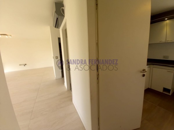 RIO NEGRO, CIPOLLETTI, VENTA. DEPARTAMENTO SEMIPISO TOTALMENTE REMODELADO 3 DORMITORIOS. COMPLEJO ATLAS DEL PARQUE