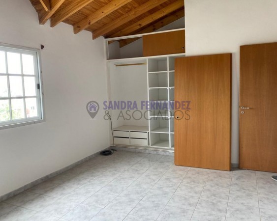 Neuquen. Alquiler. Duplex 3 dormitorios Barrio Rincón de Emilio 