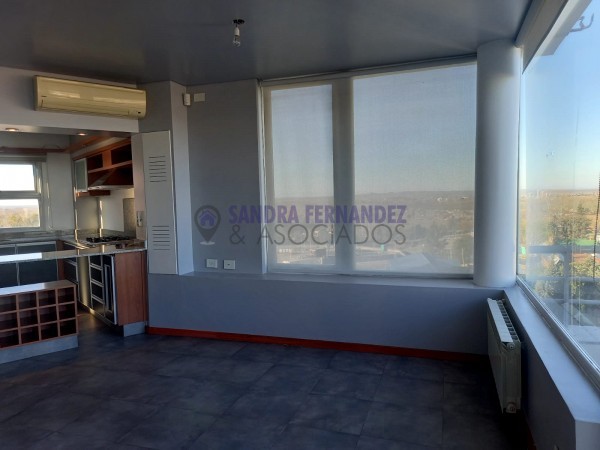 Neuquen. Alquiler. Piso. Santa Genoveva, 3 dormitorios en suite. 