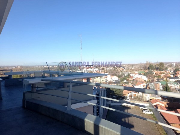 Neuquen. Alquiler. Piso. Santa Genoveva, 3 dormitorios en suite. 