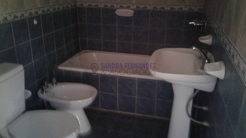 Neuquen. Alquiler - Venta. Departamento 1 dormitorio. Complejo