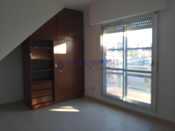 Neuquen. Alquiler Departamento en duplex 2 dormitorios San Martin 1600