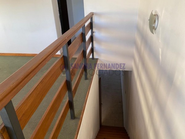 Neuquen. Alquiler Departamento en duplex 2 dormitorios San Martin 1600