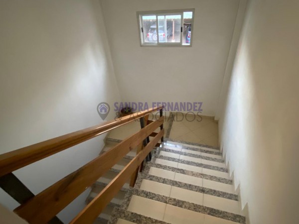 Neuquen. Alquiler Departamento en duplex 2 dormitorios San Martin 1600