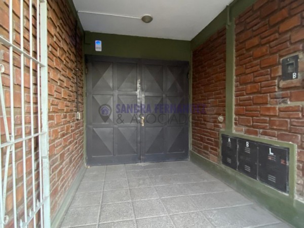 Neuquen. Alquiler Departamento en duplex 2 dormitorios San Martin 1600