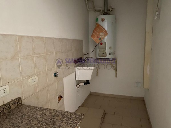 Neuquen. Alquiler Departamento en duplex 2 dormitorios San Martin 1600