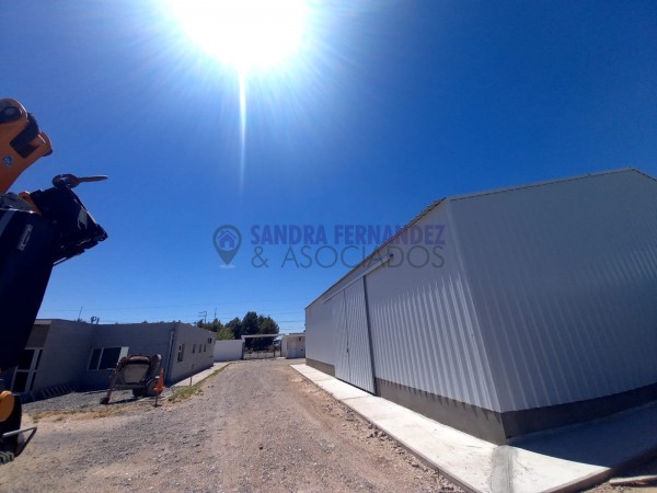 Neuquen. Centenario. Parque Industrial Oeste. Predio con Oficinas y Galpon