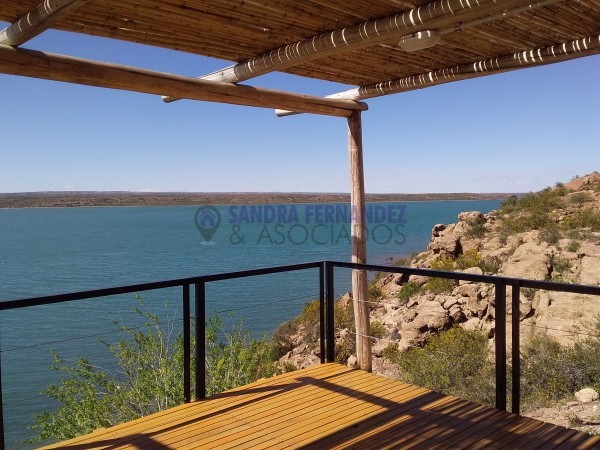 Neuquen. Alquiler Temporario. Casas 2 dormitorios. Zona Chocón Arroyito