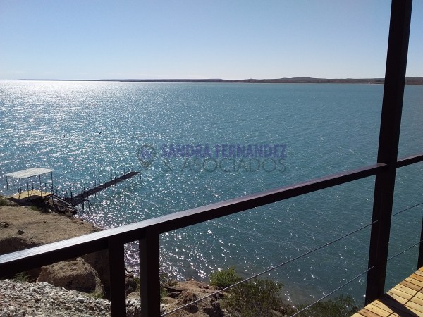 Neuquen. Alquiler Temporario. Casas 2 dormitorios. Zona Chocón Arroyito