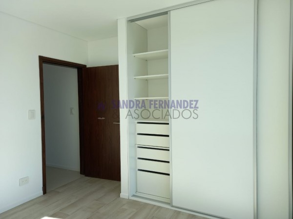 Neuquen Venta Departamento Garden Tower 2 dormitorios cochera