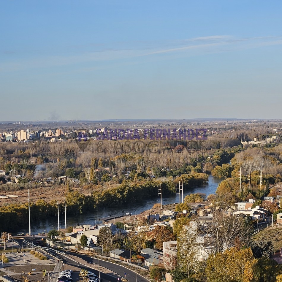 Neuquen. Venta. Semipiso Departamento frente a Legislatura de Neuquen. 