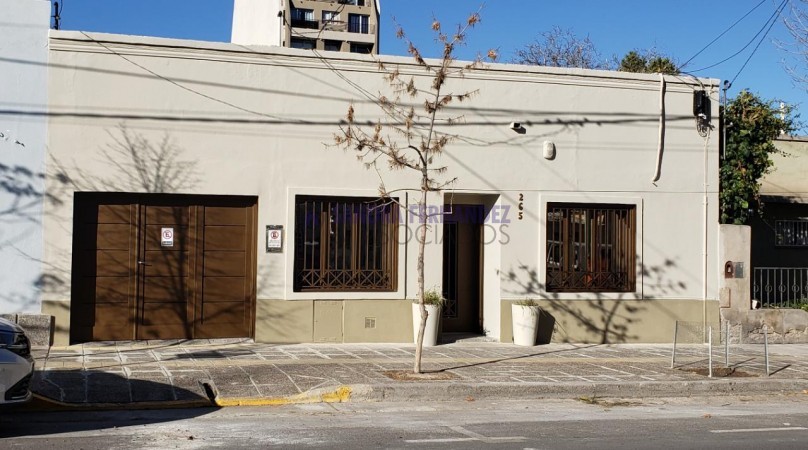 Neuquen Alquiler Casa Uso Comercial - Área Centro Zona Policlinico