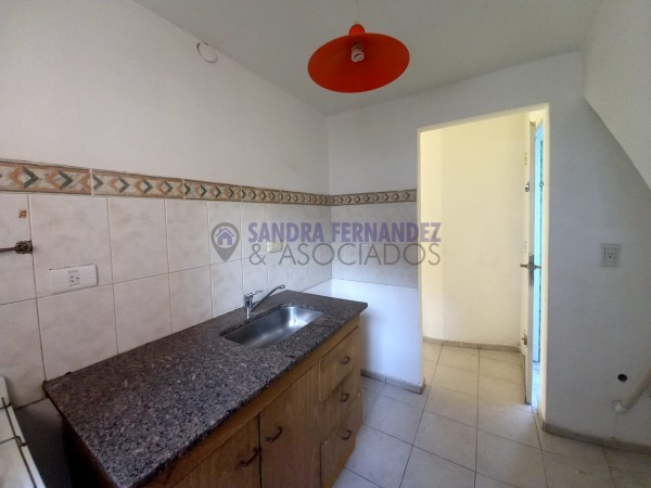 Neuquen. Alquiler Departamento 1 dormitorio Planta Baja en Complejo